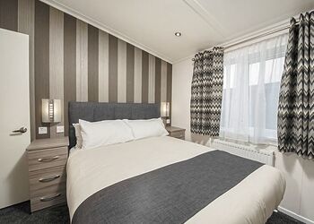 Typical SM 4 Bed Platinum Lodge Plus 