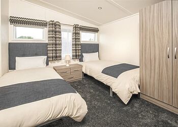 Typical SM 4 Bed Platinum Lodge Plus 