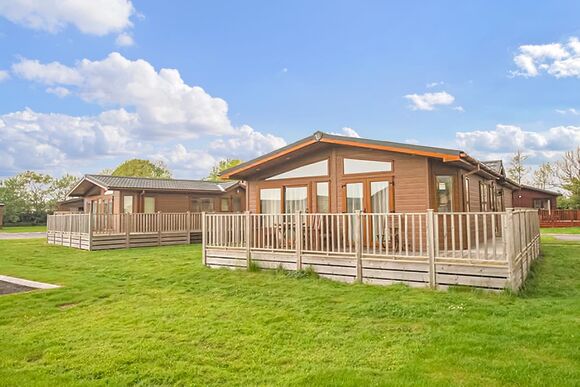 Typical SM 4 Bed Platinum Lodge Plus 