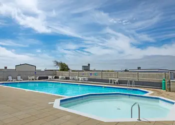 Solent Breezes, Fareham