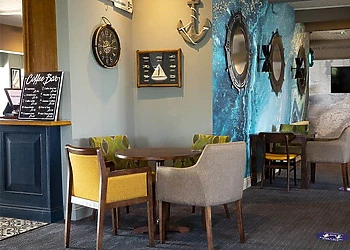 Solent Breezes, Fareham