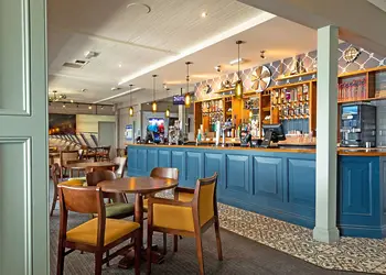 Solent Breezes, Fareham