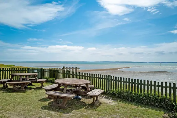 Solent Breezes, Fareham