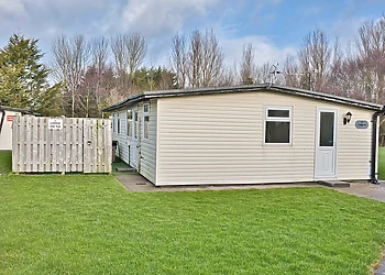 Classic 2 bedroom Chalet Hot Tub (Slps 4)