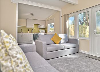 Silver Chalet 3 bedroom Hot Tub (slps 6) - Solway Holiday Village, Silloth, North Lakes