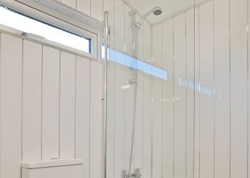 Silver Chalet 3 bedroom Hot Tub (slps 6) - Solway Holiday Village, Silloth, North Lakes