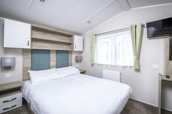 2 Bed Gold Caravan Plus - South Bay Holiday Park, Brixham