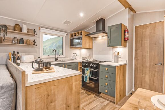 2 Bed Platinum Caravan Pet - South Bay Holiday Park, Brixham