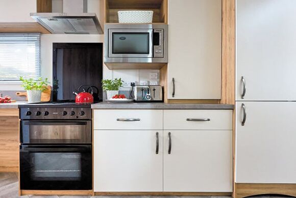 2 Bedroom Silver Adapted Caravan - South Bay Holiday Park, Brixham