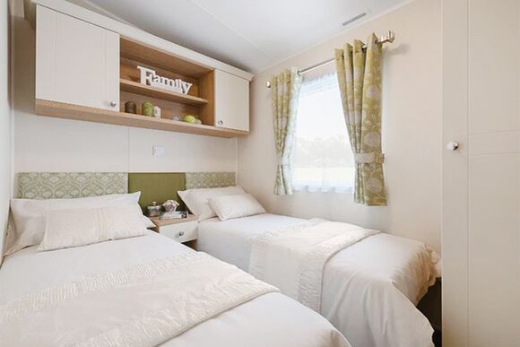 3 Bed Silver Plus Caravan with Decking - South Bay Holiday Park, Brixham