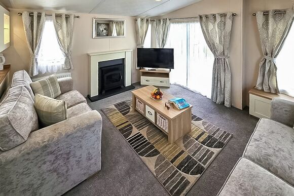 3 Bed Bronze Plus Caravan with Decking - South Bay Holiday Park, Brixham