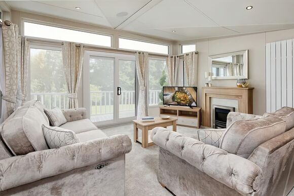 Hideaway 2 Bed Junior Lodge with Hot Tub Pet Friendly - Riverside Holiday Park, Southport