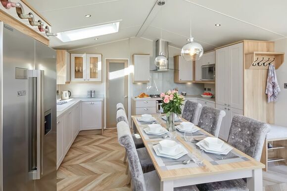 Hideaway 2 Bed Junior Lodge with Hot Tub Pet Friendly - Riverside Holiday Park, Southport