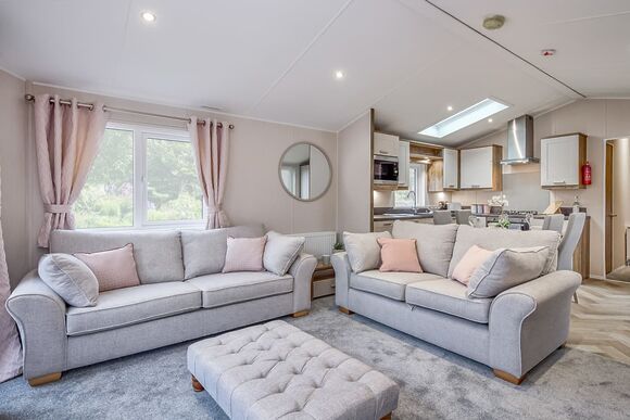 Hideaway 3 Bed Caravan Pet Friendly - Riverside Holiday Park, Southport