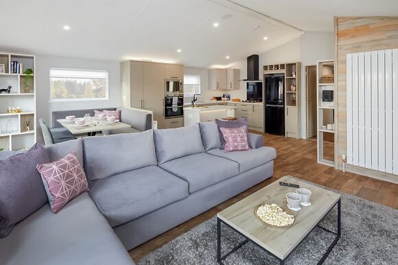 Hideaway 3 Bed Lodge with Hot Tub Pet Friendly - Riverside Holiday Park, Southport