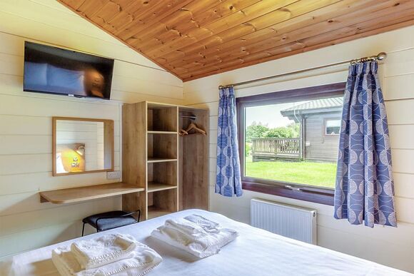 Superior Lodge with parking, ensuite & decking 6, Superior Lodge with parking, ensuite & decking 6 P - Southerness, Southerness, by Dumfries