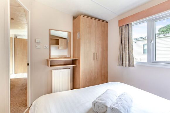 Silver Caravan, Sleeps 8. With dedicated parking and decking. - Southerness, Southerness, by Dumfries
