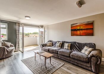 Stable Cottage - Sandy Park, Crimdon