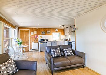 Evernia - Springwood Lodges, Harrogate
