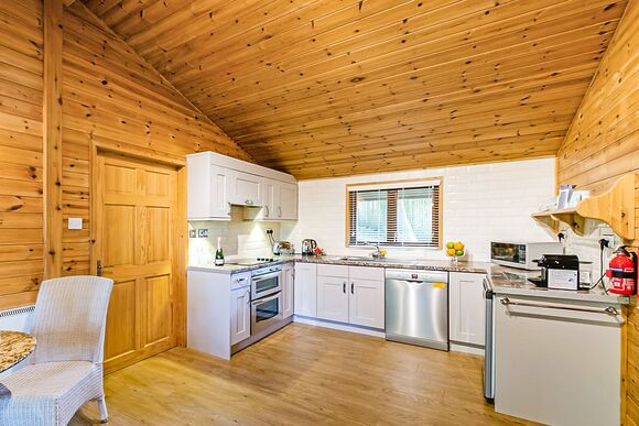 Skovarel - Springwood Lodges, Harrogate