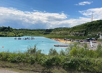 St Andrews Lakes, Halling