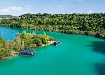 St Andrews Lakes, Halling