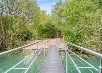 The Waterside - St Andrews Lakes, Halling