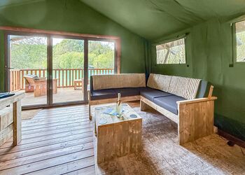 Goose Safari Lodge - St Andrews Lakes, Halling