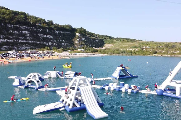 St Andrews Lakes, Halling