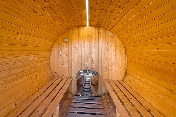 Willow Lodge - St Andrews Lakes, Halling