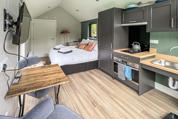 Point Lodge - St Andrews Lakes, Halling