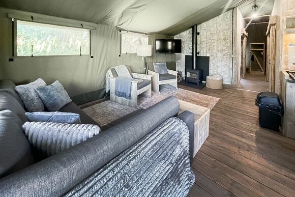 Hill Top Lodge - St Andrews Lakes, Halling
