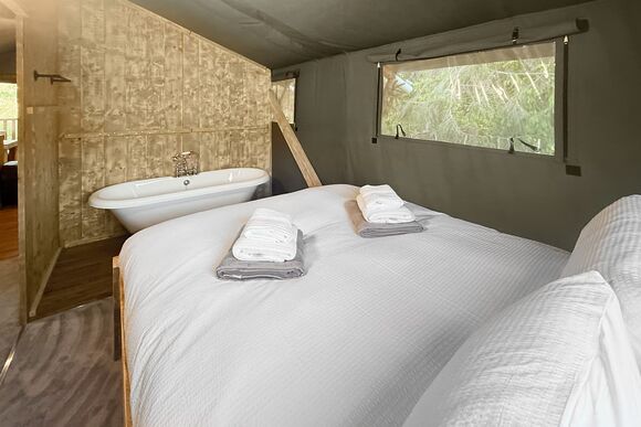 Hill Top Lodge - St Andrews Lakes, Halling