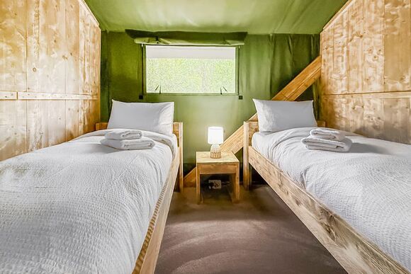 Goose Safari Lodge - St Andrews Lakes, Halling