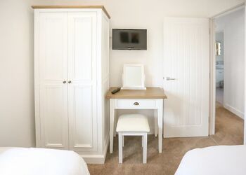 3 Bedroom Cottage - Stowford Farm Meadows, Combe Martin