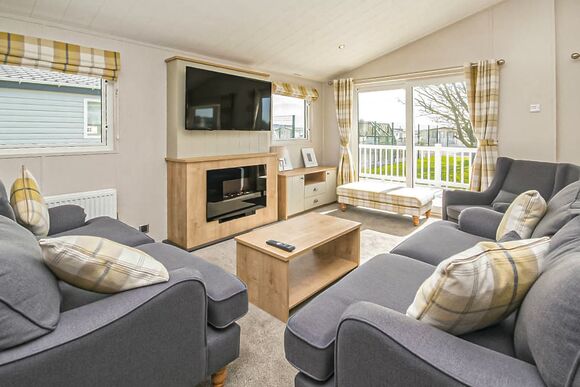 Platinum 3 Bedroom Pet Friendly Lodge - Stowford Farm Meadows, Combe Martin
