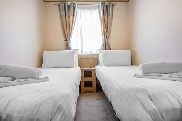 Indulgent 4 Berth Caravan - St Helens Coastal Resort, Ryde