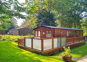 3 Bed Platinum Hot Tub Caravan Lodge - St Ives Holiday Village, Lelant, St Ives