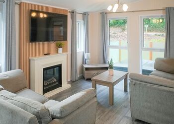 4 Bed Platinum Hot Tub Lodge Pet - St Ives Holiday Village, Lelant, St Ives