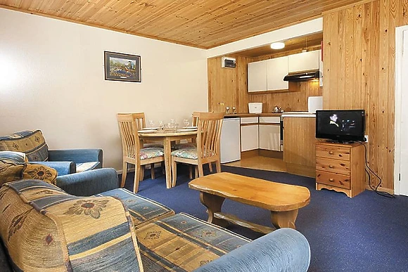 2 Bed Bronze Chalet sleeps 4 (Pet) 