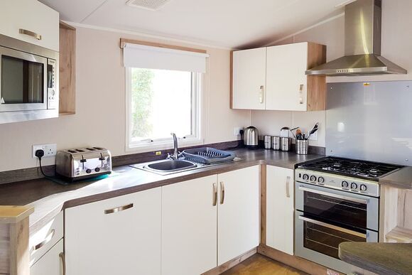 2 Bed Gold Caravan Lodge - St Ives Holiday Village, Lelant, St Ives