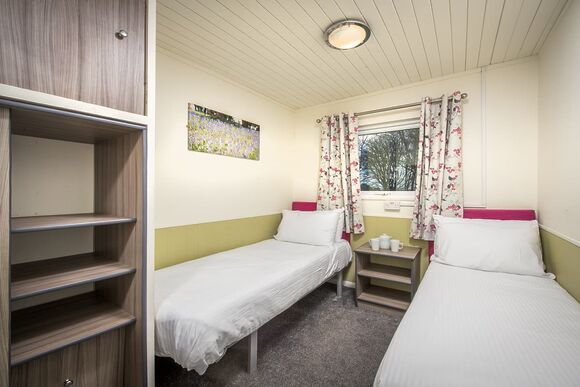 2 Bed Bronze Chalet sleeps 4 - St Ives Holiday Village, Lelant, St Ives