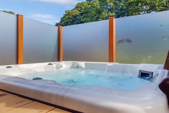 2 Bed Platinum Hot Tub Lodge Pet - St Ives Holiday Village, Lelant, St Ives