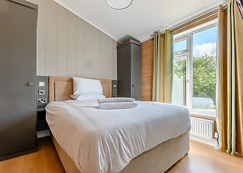 Loxley Lodge Premier