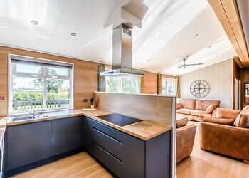 Alderminster Lodge Premier - Stratford Upon Avon Lodge Retreat, Snitterfield, Stratford Upon Avon