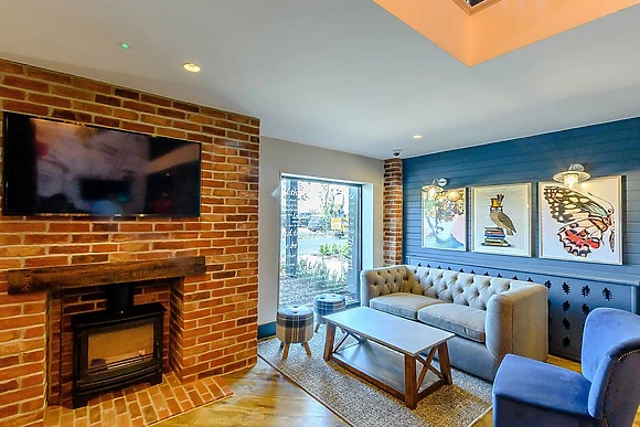 Stratford Upon Avon Lodge Retreat, Snitterfield, Stratford Upon Avon