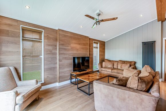 Loxley Lodge Premier - Stratford Upon Avon Lodge Retreat, Snitterfield, Stratford Upon Avon