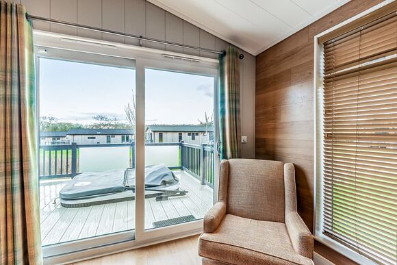 Loxley Lodge Premier - Stratford Upon Avon Lodge Retreat, Snitterfield, Stratford Upon Avon