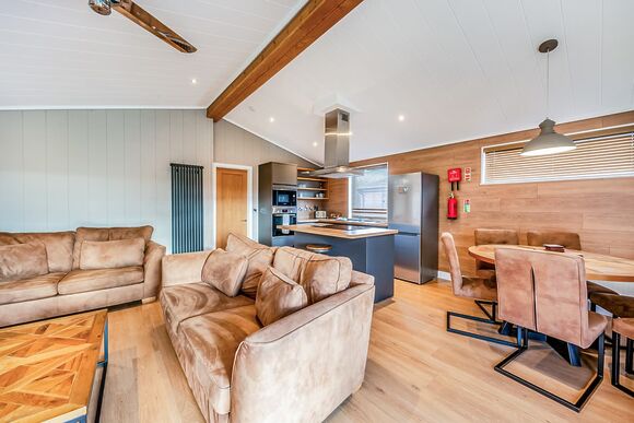 Loxley Lodge Premier - Stratford Upon Avon Lodge Retreat, Snitterfield, Stratford Upon Avon