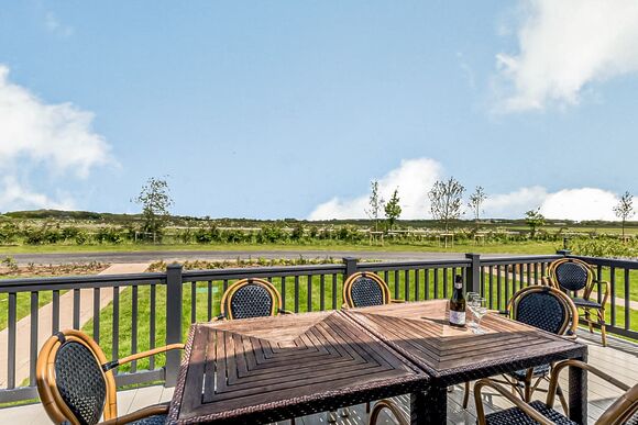 Wilmcote Lodge - Stratford Upon Avon Lodge Retreat, Snitterfield, Stratford Upon Avon